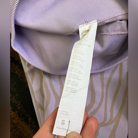 Fabletics Full Length Seamless Leggings Women’s Size Small - Picture 2 of 2